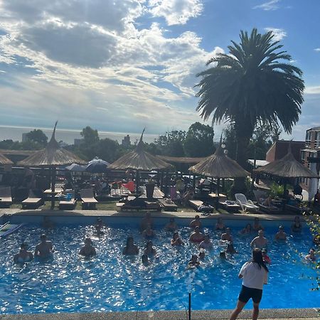 Complejo Laderas Del Cerro Hotel Piriapolis Bagian luar foto