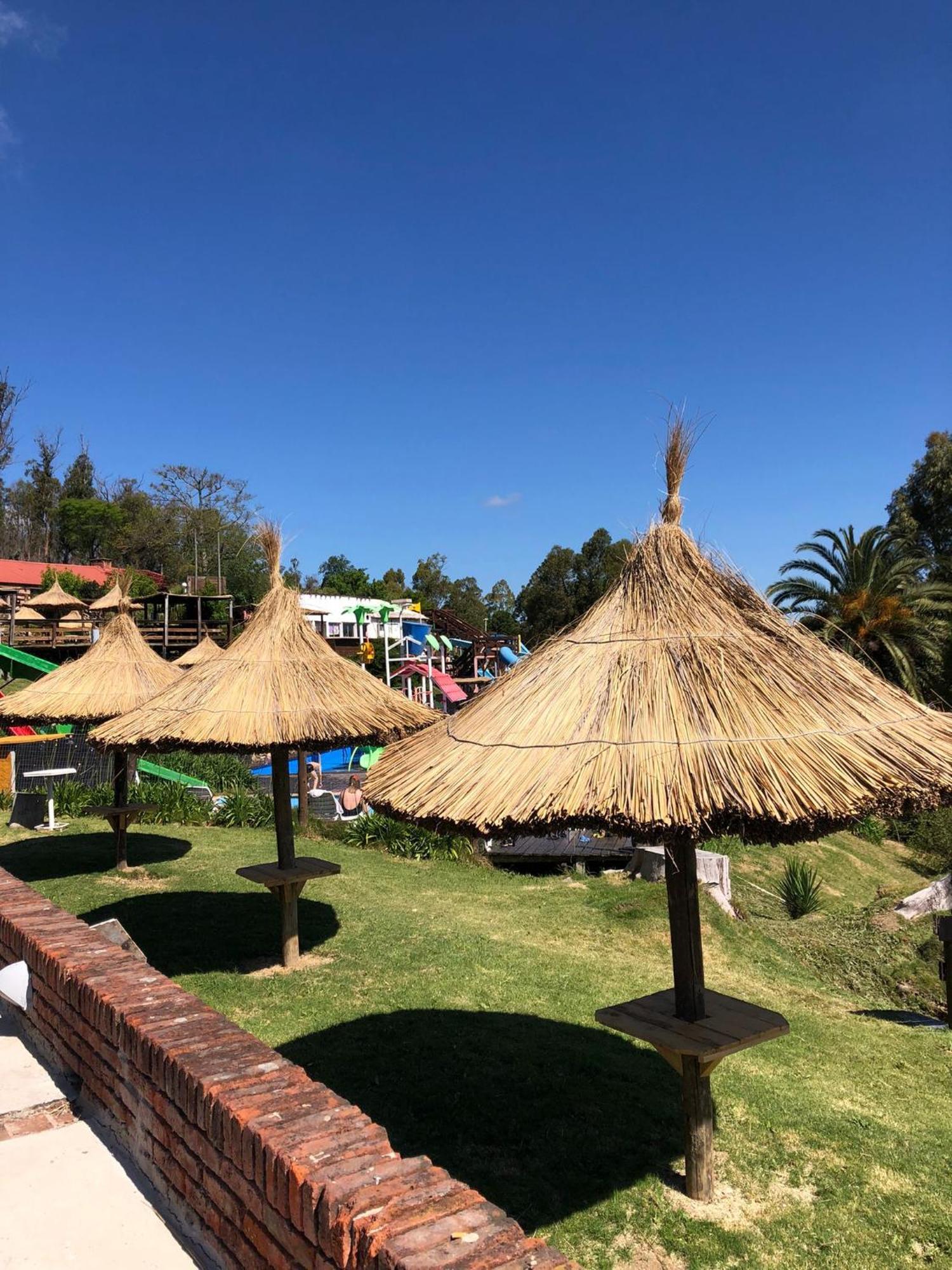 Complejo Laderas Del Cerro Hotel Piriapolis Bagian luar foto
