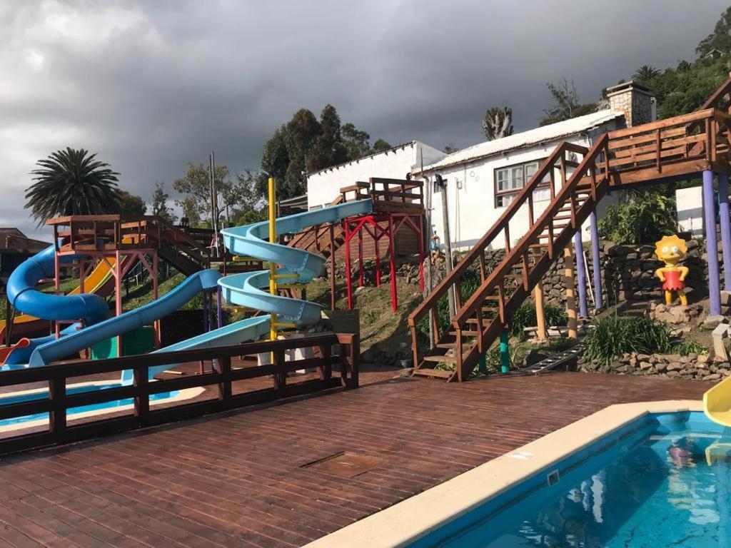 Complejo Laderas Del Cerro Hotel Piriapolis Bagian luar foto